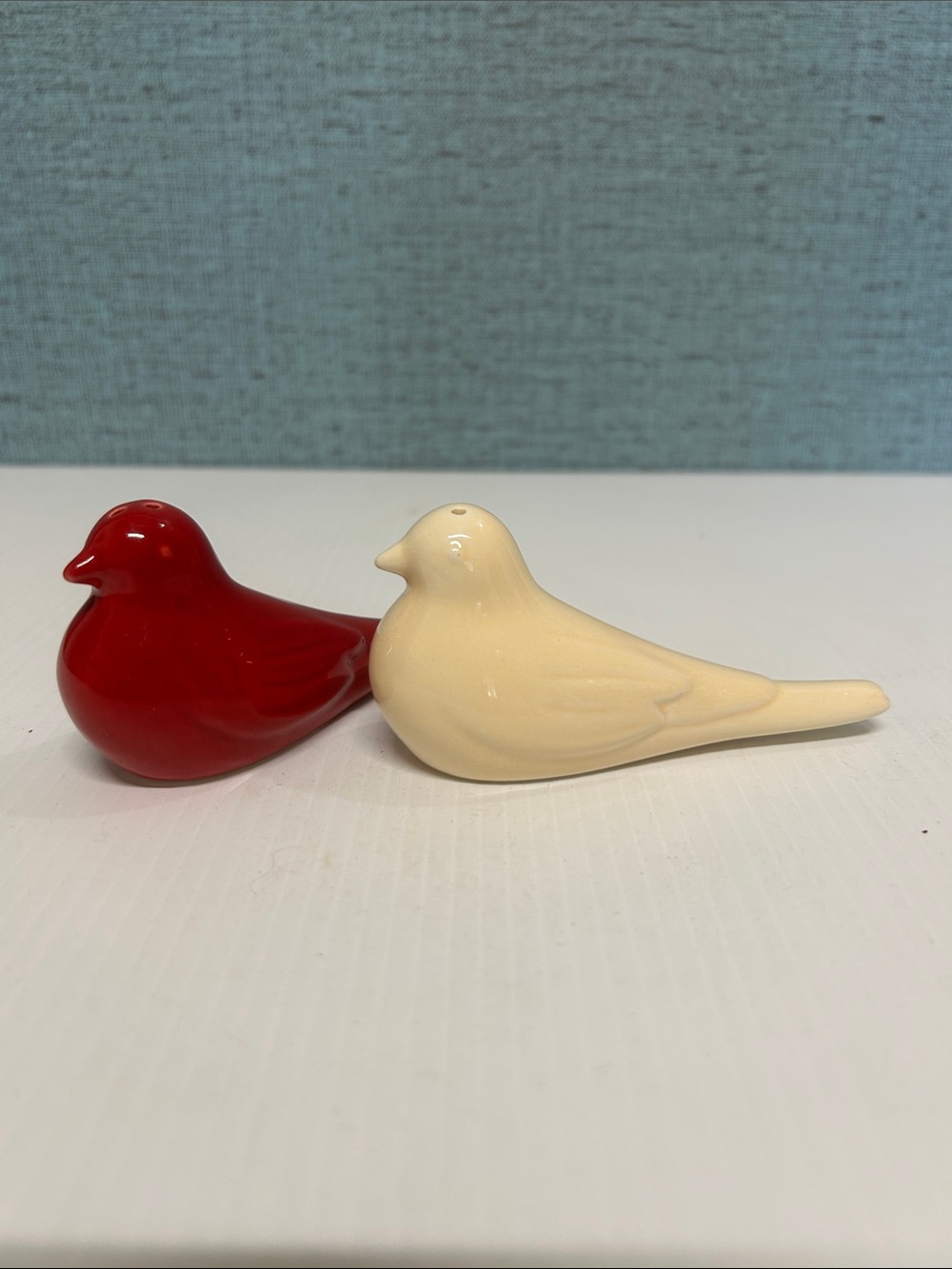 Vintage Bird Salt & Pepper Shakers Set - Red & Cream - 4.5" Long